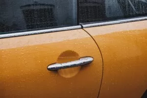 Hidrorrepelência automotiva: proteção invisível que faz toda a diferença
